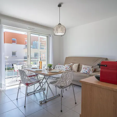 Clos Isabelle By Interhome * קאנט אן רוסיון