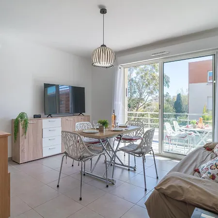 Clos Isabelle By Interhome * קאנט אן רוסיון